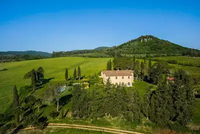 Image de Villa Tolomei - Neuf Chambres Villa, Couchages 18