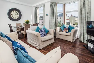 Image de 3 chambres à coucher à Tenby