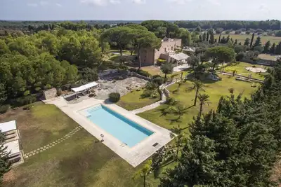 Image de Villa Salvatore - Huit Chambres Villa, Couchages 19