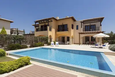 Image de Villa Sphella - Trois Chambres Resort, Couchages 6