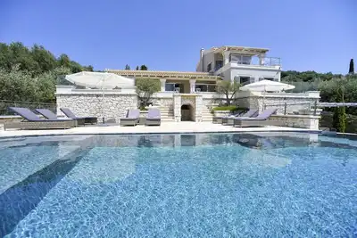 Image de Villa Pearl - Six Chambres Villa, Couchages 12