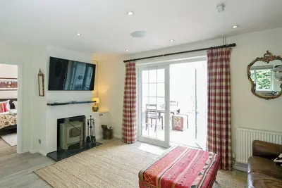 Image de 2 chambres Ă coucher Ă Guildford