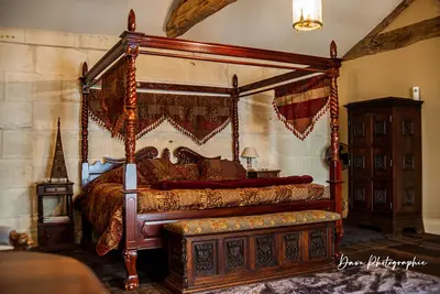 Image de Jacquette, au Château des Sénéchaux, luxueux, décadent, reposant, magnifique.