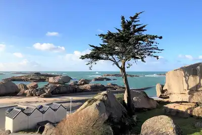 Image de Maison Superbe Vue Mer Et Rochers avec jardin Tregastel