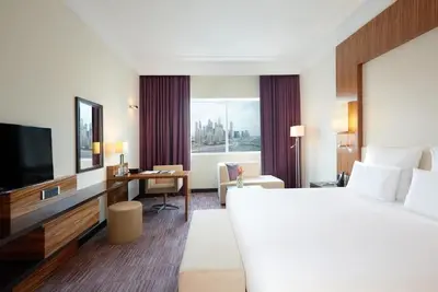 Image de Superior King Room In Jlt Cluster T Near Al Seef Tower 3 By Luxury Bookings