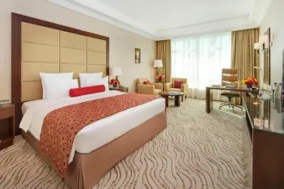 Image de Superior Room Near Adcb Metro Station By Luxury Bookings