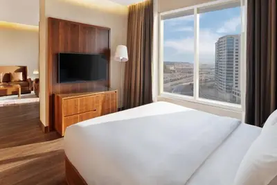 Image de One Bedroom Suite Near Kids Kingdom By Luxury Bookings