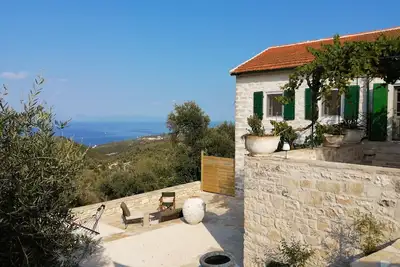 Image de Traditional stone house with unique sea views