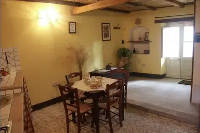 Image de Yellow house in Sicilian style