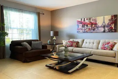 Image de Solterra Resort - 6 Bed 5. 5 Baths Villa