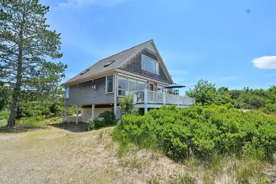 Image de Lofty Views: The best of Plum Island at your doorstep.