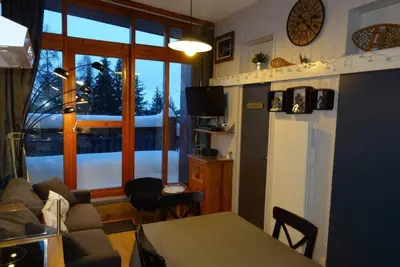 Image de 200m du centre station, 3ème étage, télévision, casier à ski, 35m², Les Arcs