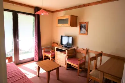 Image de Wifi, 100m du centre station, 2ème étage, vue pistes de ski, balcon, télévision, casier à ski, 31m²