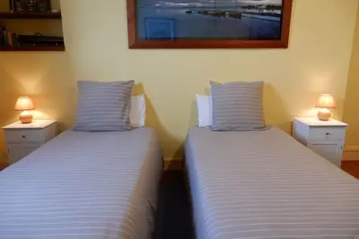Image de Caprices Ensoleilles Chambre dans villa mersoise, vue panoramique, 300 m plage