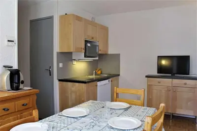 Image de À 100m des pistes de ski, 2ème étage, balcon, télévision, casier à ski, 34m², Risoul
