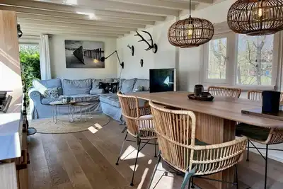Family-friendly chalet with use of park pool.