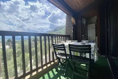 Image de 150m du centre station, 6ème étage, vue montagne, balcon, parking, télévision, 44m², Serre Chevalier