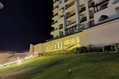 Image de lovely studio in Aldau Heights with pool