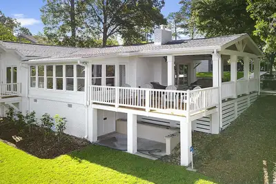 Image de Lake Murray \"Porch Cottage\" in fantastic location