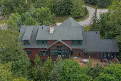 Image de Mountain Chalet with pool table, firepit, and internet | 9 bed 5. 5 bath 5k sq/ft