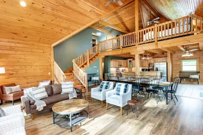 Image de Bourbon Trail Cabin -- Central to the Distilleries