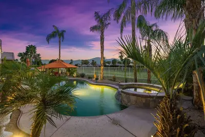 Image de Golf Course Oasis, Pool, Spa, Games, Walk to Festivals, Pet Friendly.