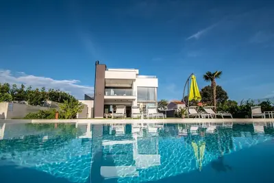 Image de Amazing Pula Villa | 4 Bedrooms | Villa Orion | Private Gym & Pool Table