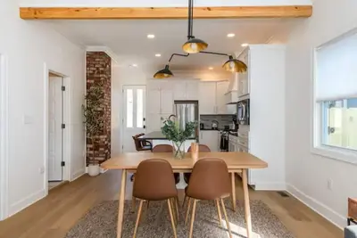 Image de Top Airbnb In Dayton! | South Park | Fenced Yard
