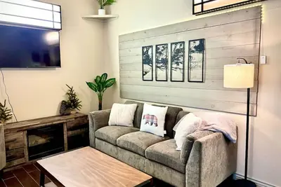 Image de ❄️ Ellie's Getaway - 2 bed+loft in ❤️ of McCall ⛄️