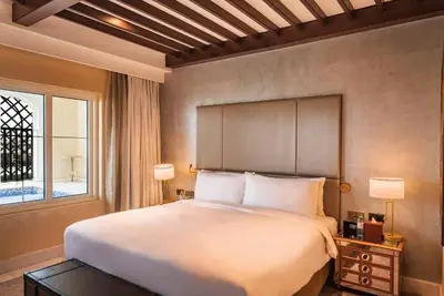 Image de Royal Suite Near Al Habtoor Polo Club