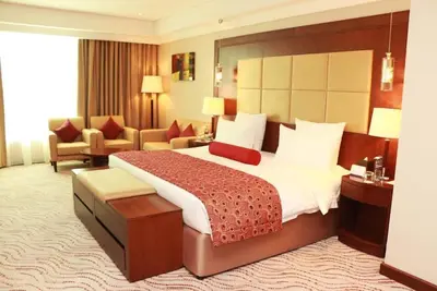 Image de Suite Near Adcb Metro Station By Luxury Bookings