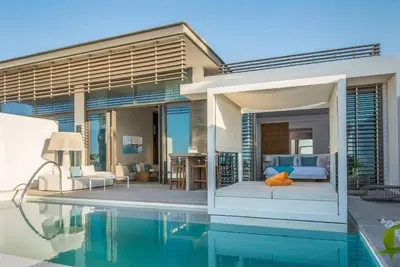 Image de One Bedroom Beach Pool Villa Beach Resort By Luxury Bookings