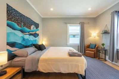 Image de Oak Manor - Chic & Stylish 2br Apartment Retreat