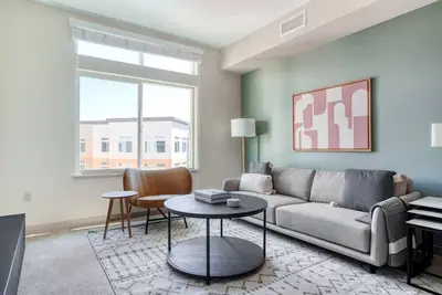 Image de Dublin 2br w/ Gym, Spa & Pool, near Bart