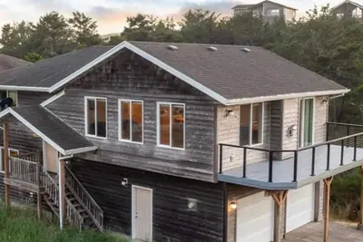 Image de Pacific City Charmer - 2 blocks from beach!
