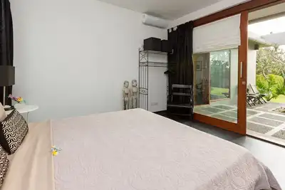 Simple Modern villa 3br surrounded Ricefiew field