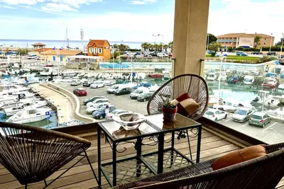 Image de Superbe appartement climatisé vue port et mer