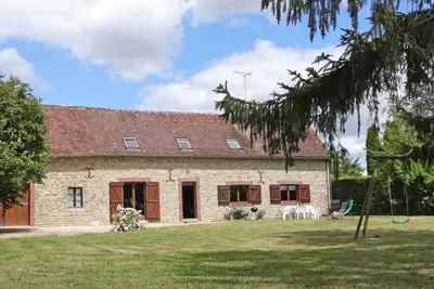 Image de Maison de caractère avec jardin, idéale pour famille, animaux acceptés, randonnée, loisirs à proximité