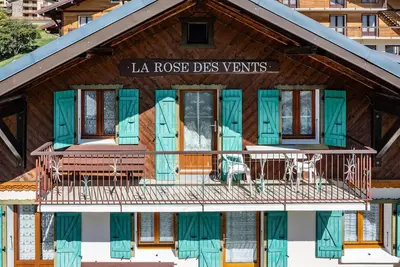 Image de Appartement La Rose des Vents N 3 avec vue sur les montagnes, balcon et Wi-Fi