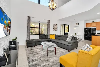 Veranda Palms Resort - 6 Bed 4 Baths Villa