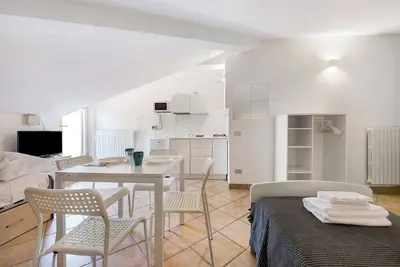Image de Studio Civico22 - Mans 1 avec Terrasse, A/C & Wi-Fi