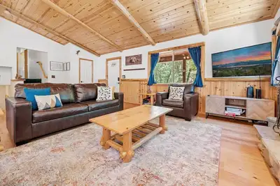 Image de La Grande Ourse-Beautiful 3 Bedroom-Spa-FirePit