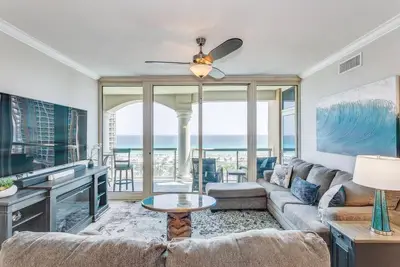 Image de New Listing P2-1106 2b Gulf View at Portofino!