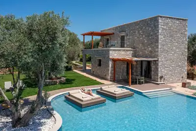 Image de Diktamos villa, huge private pool, Garden
