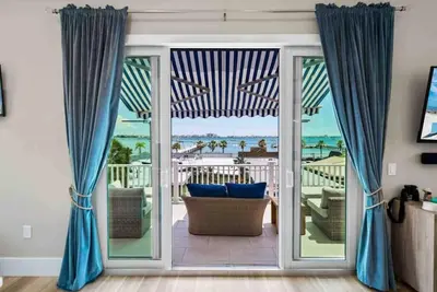 Image de Luxury Coastal Home, Gulfport Waterfront District