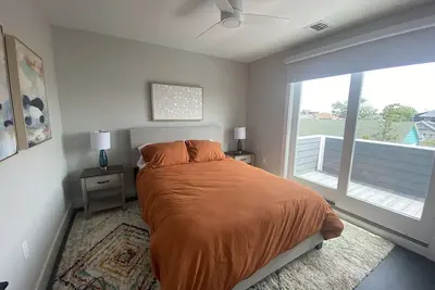 Image de Beautiful Rental Home with Pool Close to the Beach!