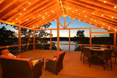 Image de Waterfront|Few stairs|Kayaks|Firepit|Games|Ev