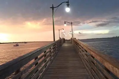 Image de Water view (intracoastal) walking distance to downtown Jensen Beach