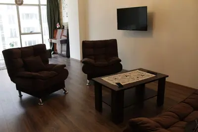 Image de 3 Bedroom Apartment - 5 min from the beach