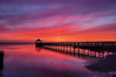 Image de Sound-N-Beachy 3 Minutes to the Beach Sound View sunsets family friendly cottage